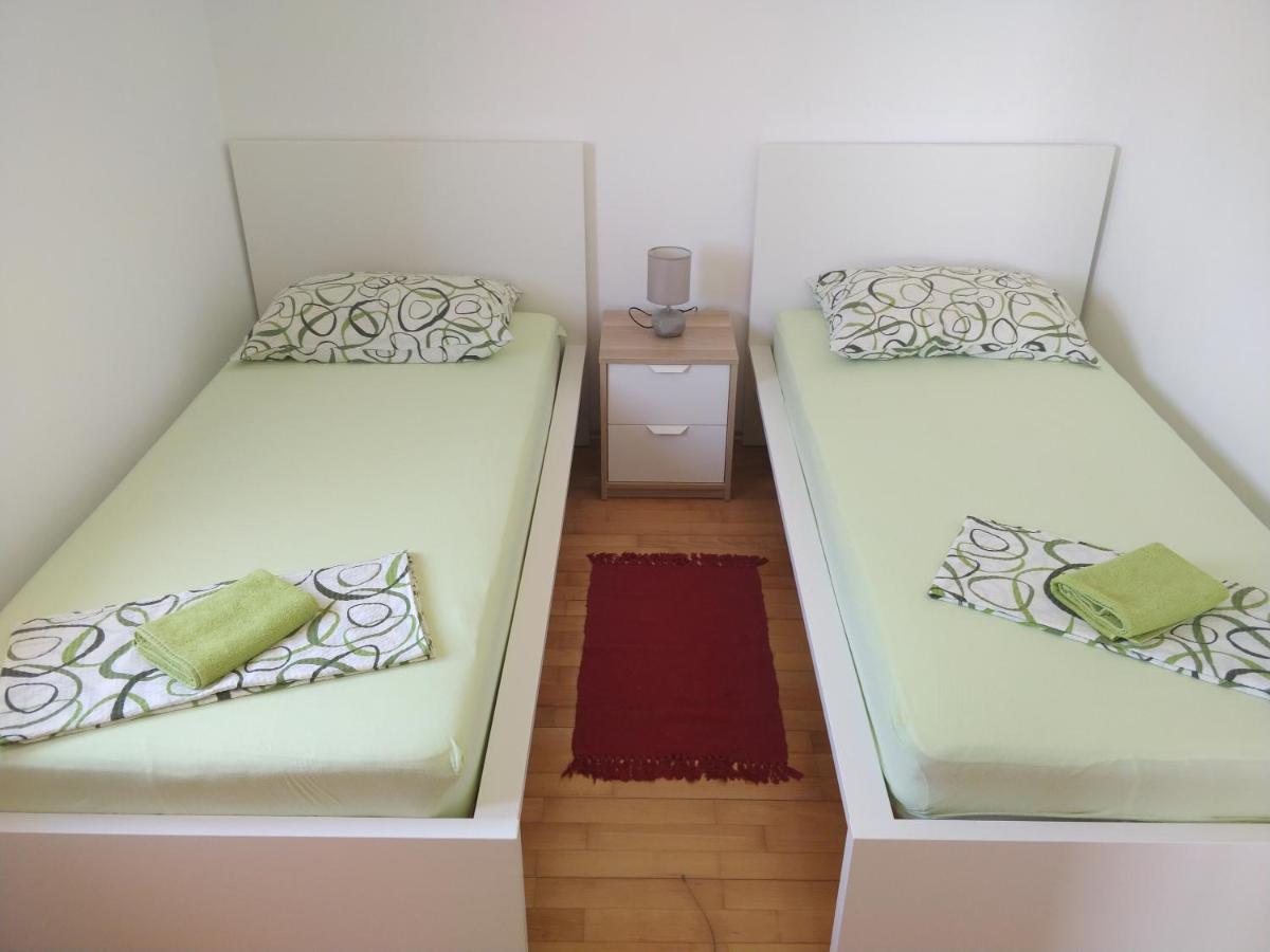 Apartments Booky 诺瓦利娅 外观 照片