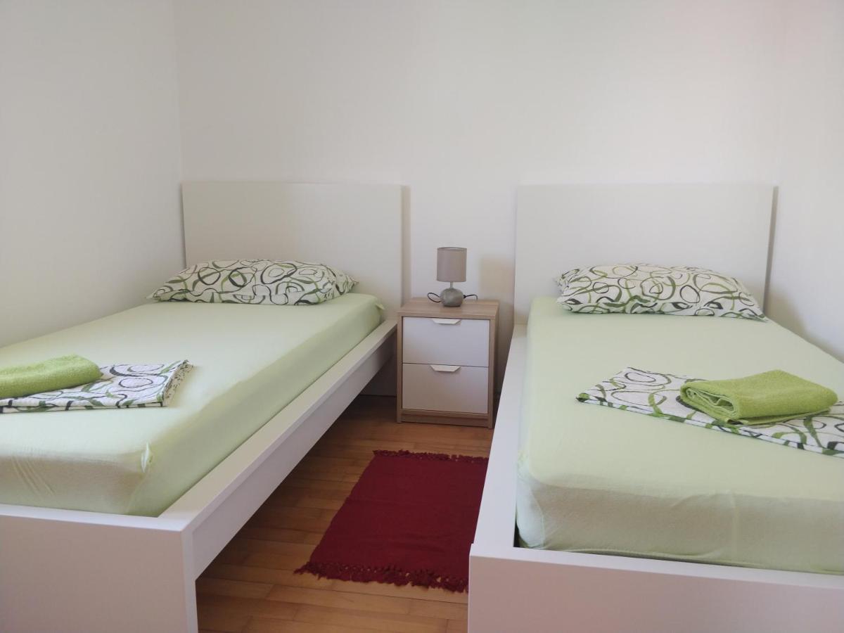 Apartments Booky 诺瓦利娅 外观 照片