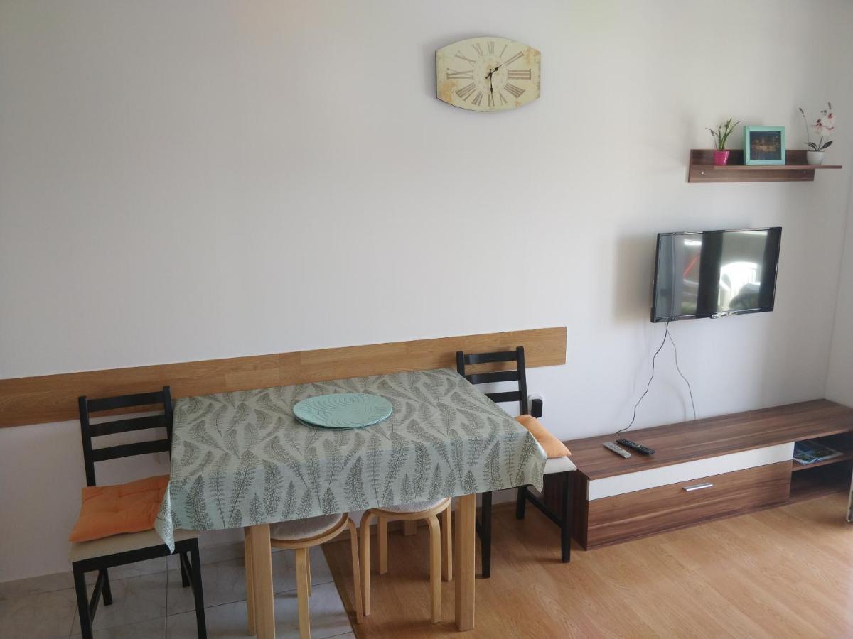 Apartments Booky 诺瓦利娅 外观 照片